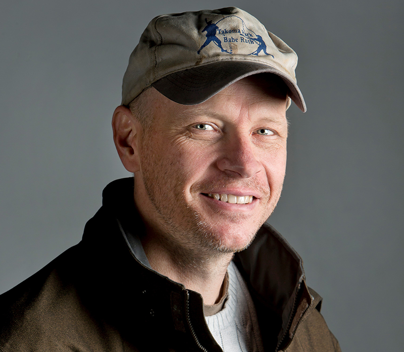Hansen-Headshot_small